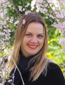 VIVIEN HOBOR